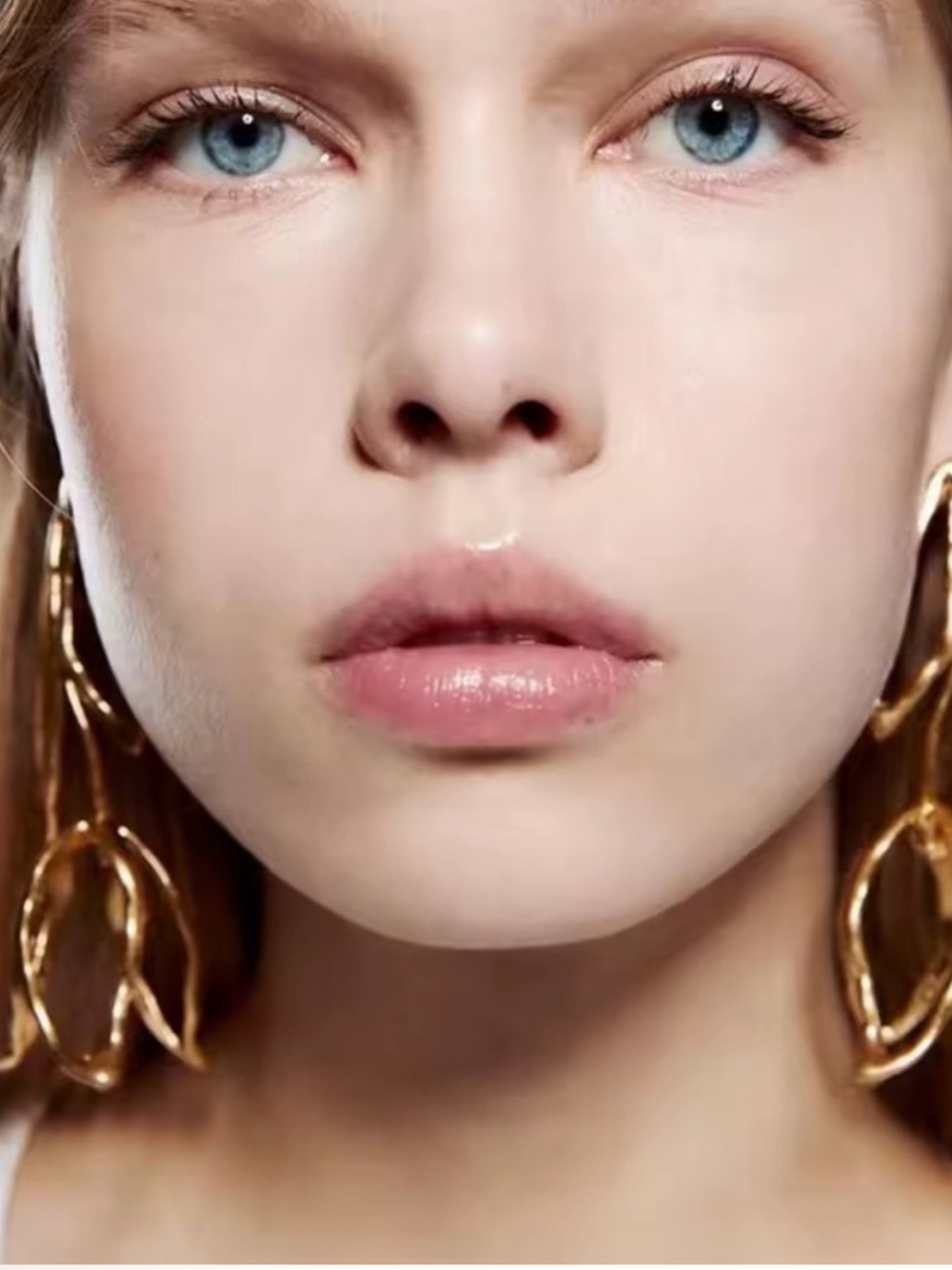 Sculpted Gold Botanical Drop Earrings - Picture 2 of 5